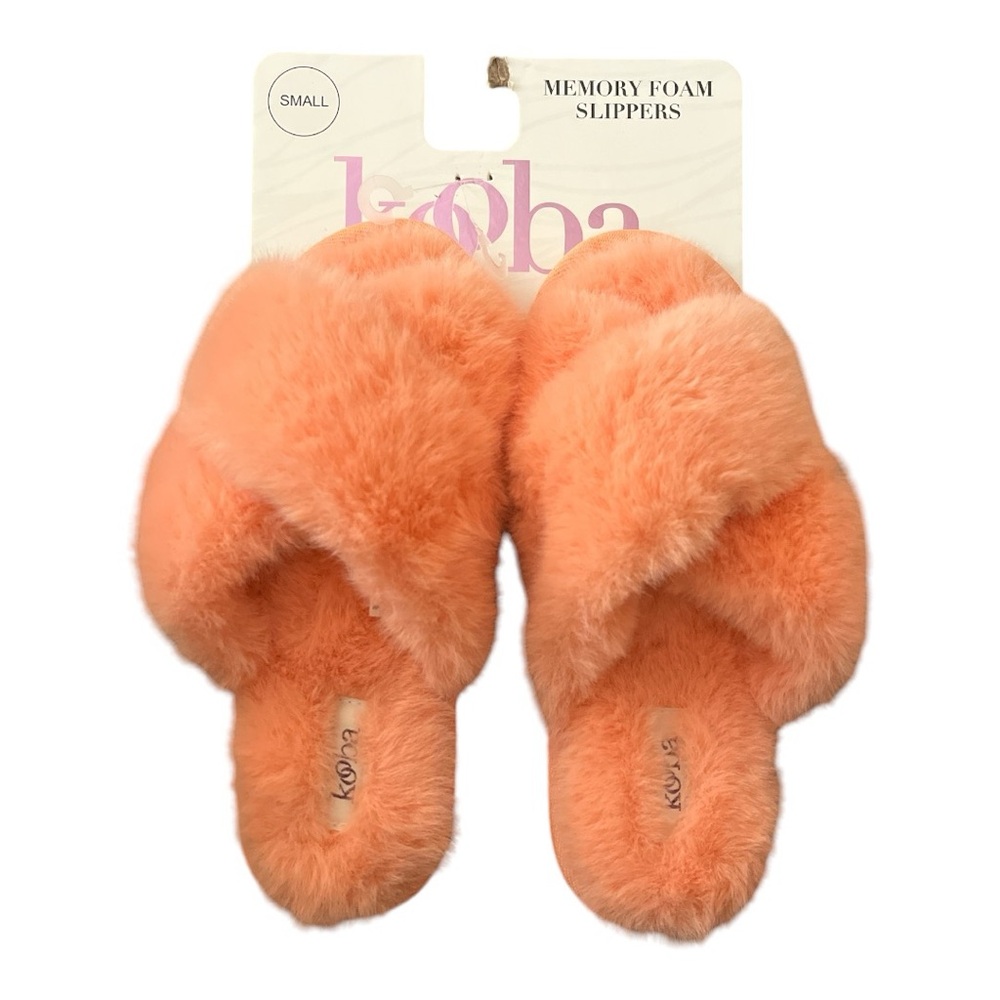 F023: [5 5.5 6] Peach Fuzzy Slippers